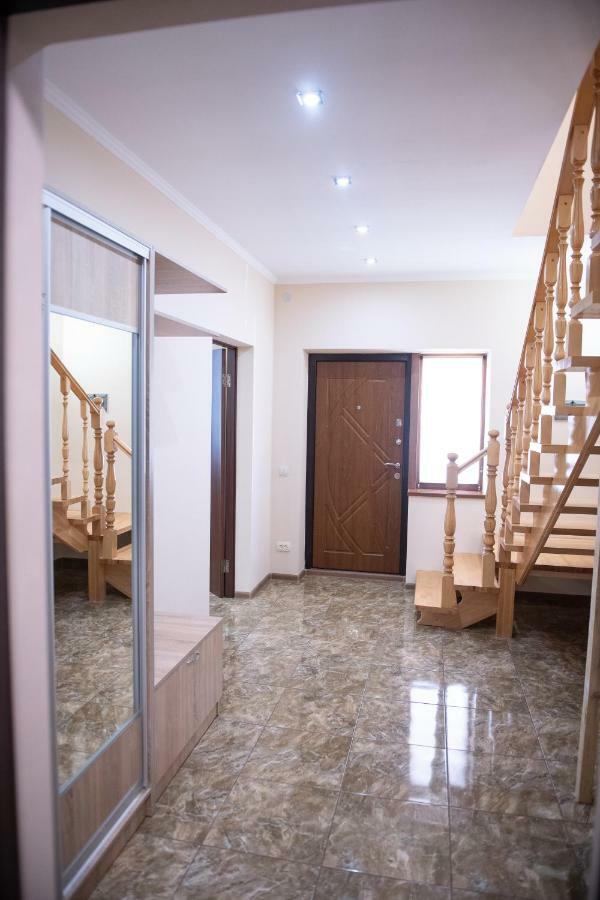 затишна оселя Apartment *